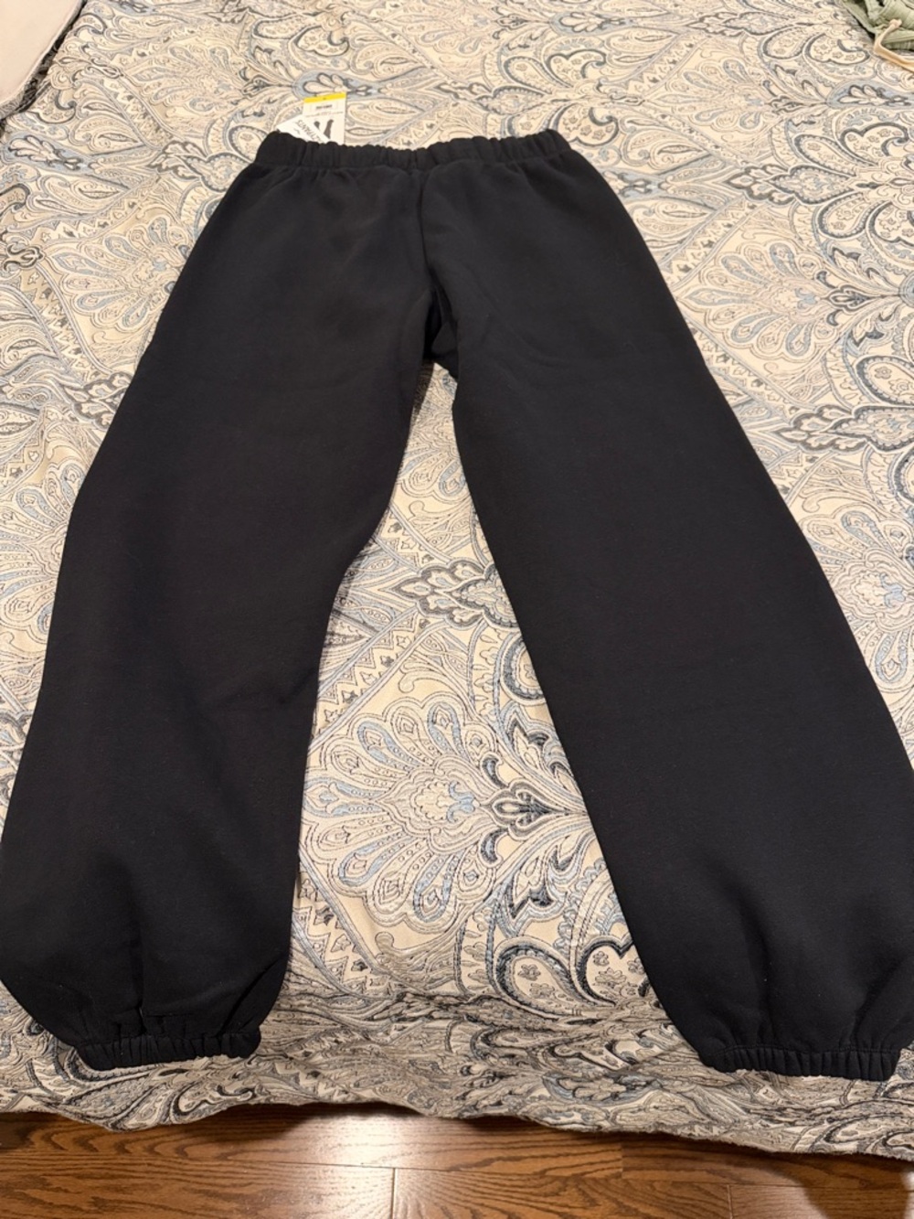 Lazypants Women’s Small Black Sweatpants NWT - Picture 2 of 6